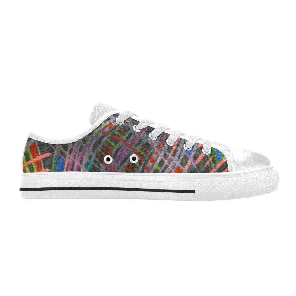 Along Came Diamond Mess on Red Men's Classic Canvas Shoes