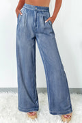 Blue high waist wide leg jeans with pockets and no stretch, made of 95% cotton and 5% polyester.