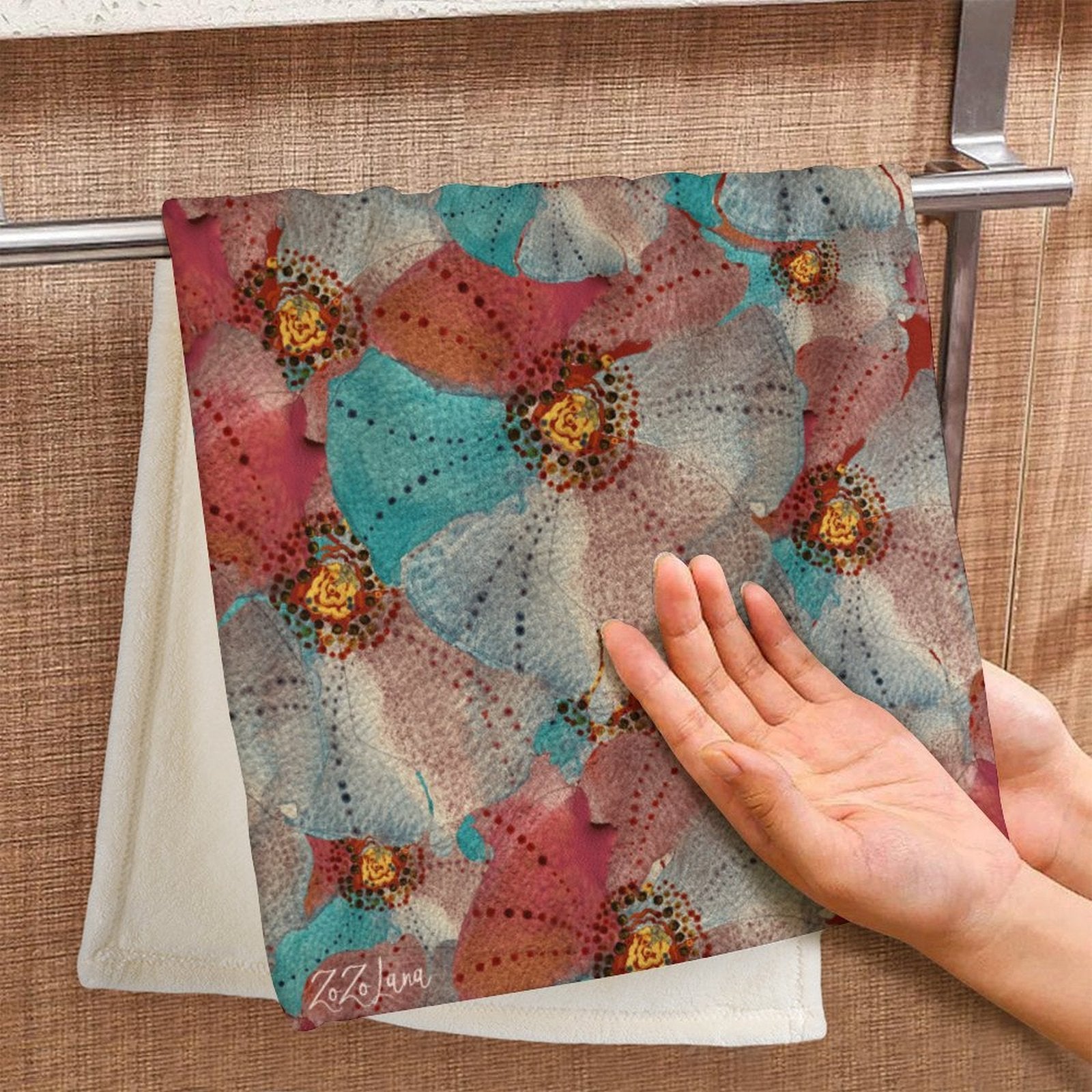 ZoZoLana Grand Fleur Hand Towel