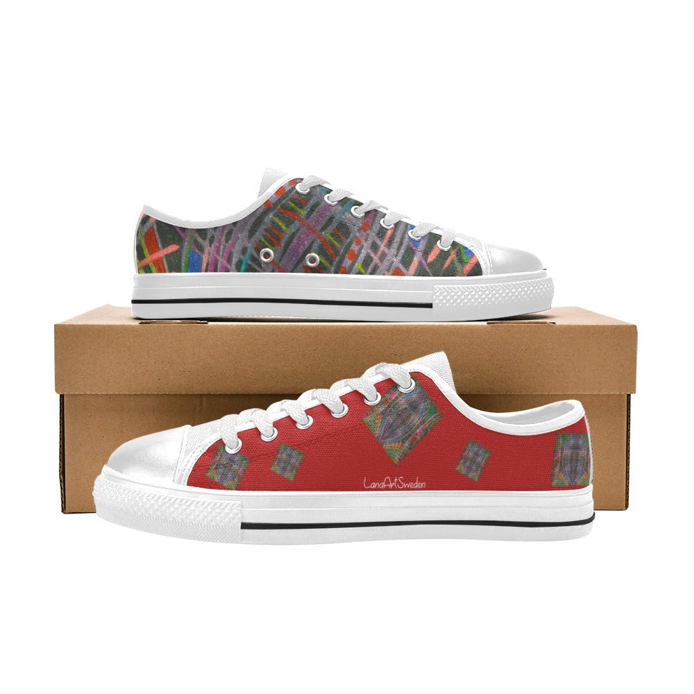 Along Came Diamond Mess on Red Men's Classic Canvas Shoes - Lana Art Sweden