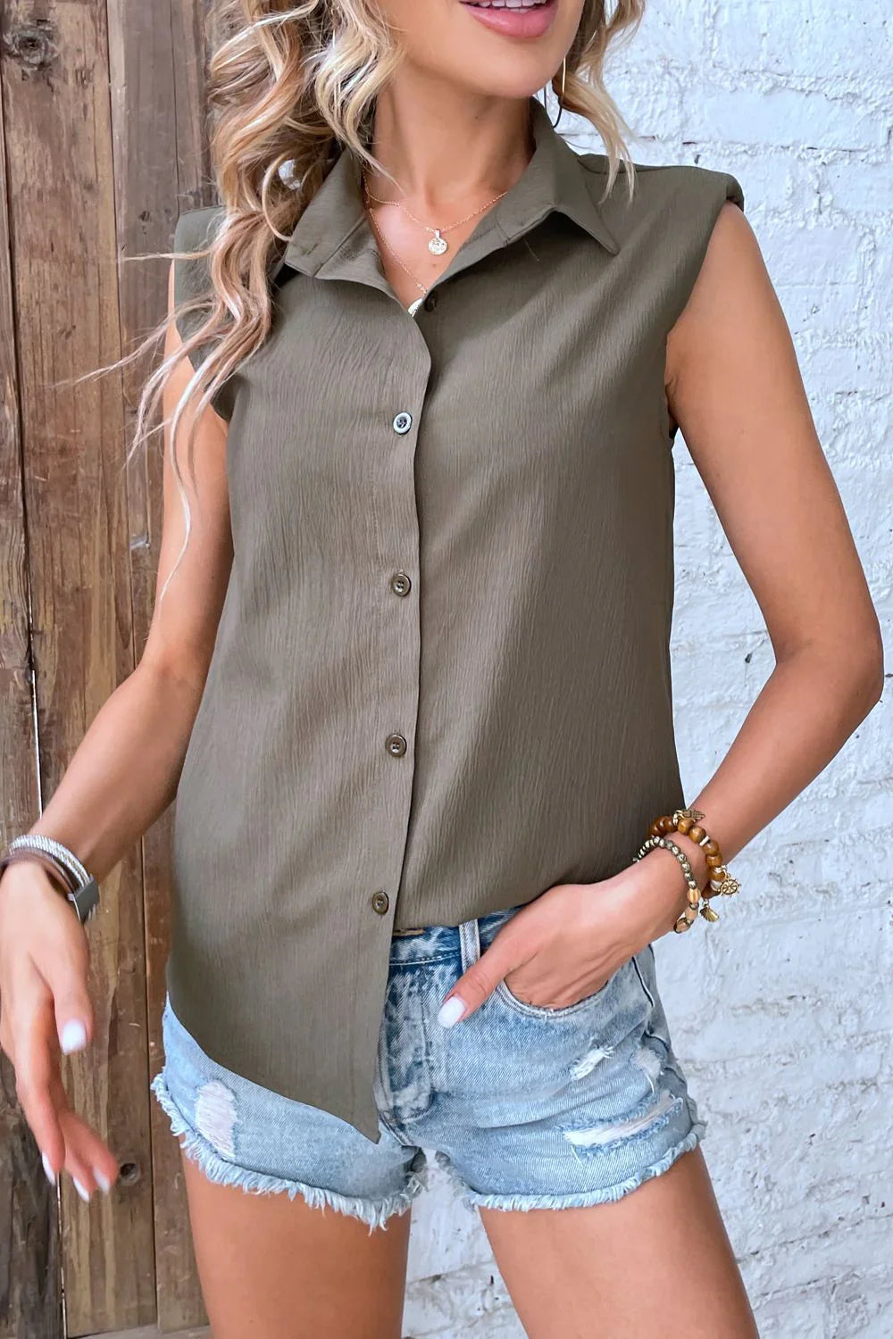 Collared Neck Sleeveless Shirt - Lana Art Sweden