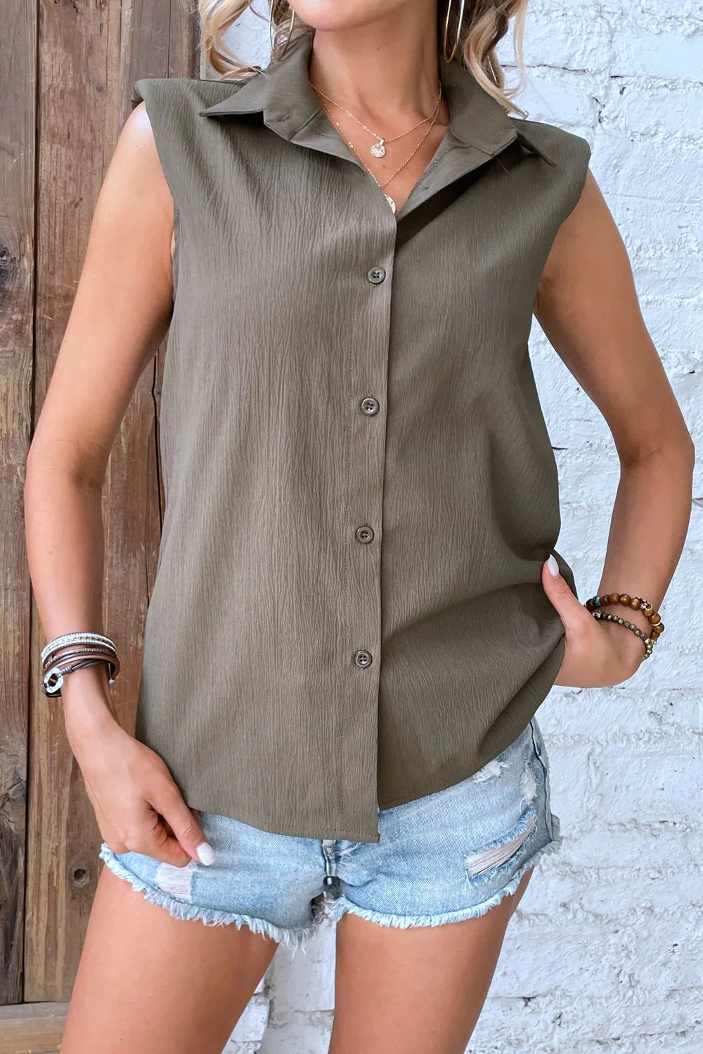 Collared Neck Sleeveless Shirt - Lana Art Sweden