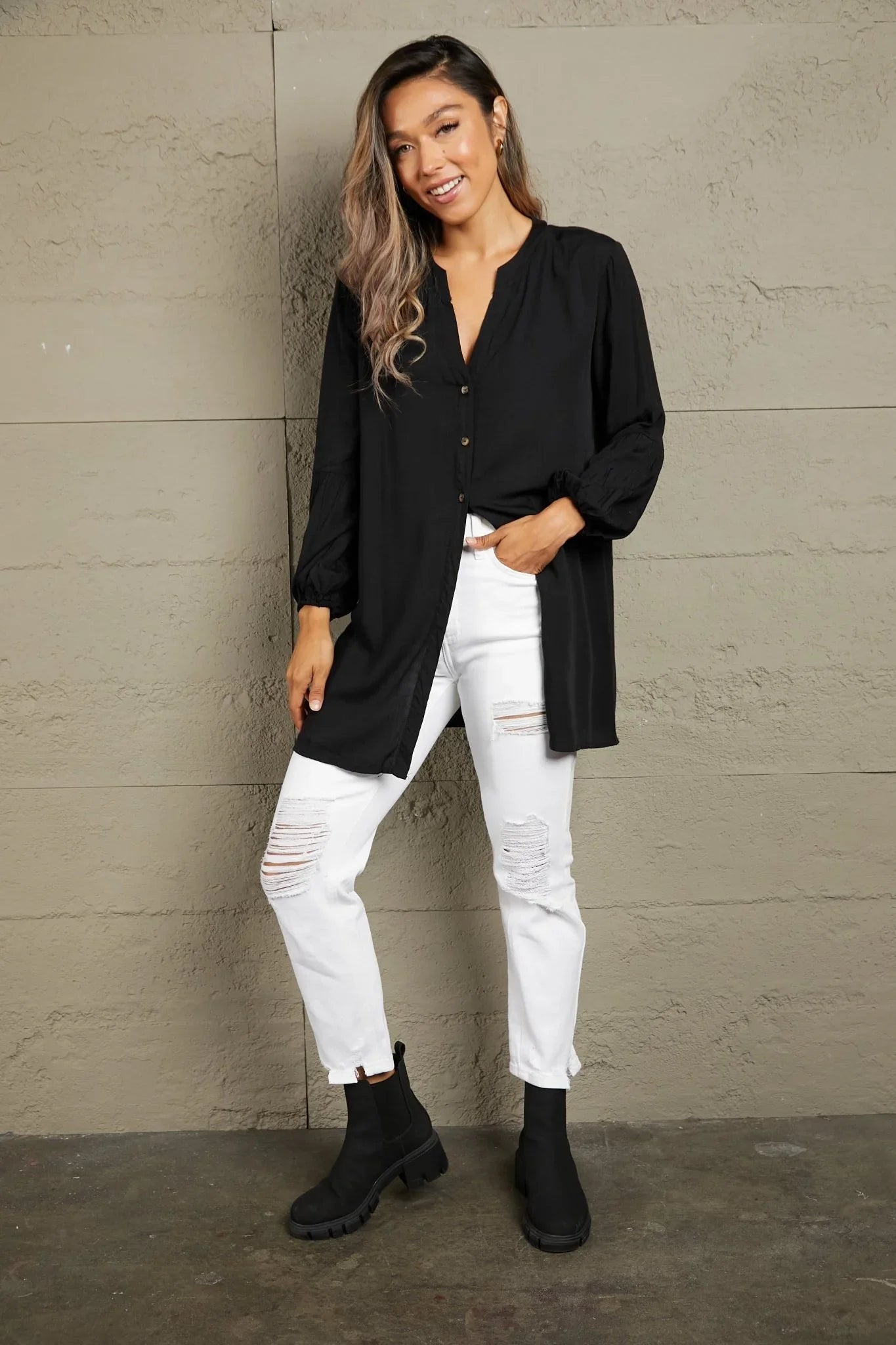 Ivy Lane Notched Neck Balloon Sleeve Shirt - Lana Art Sweden